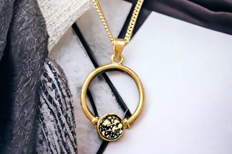 oliver's highland pet crematorium ash glass design memorial eclipse pendant oliver's highland pet crematorium ash glass design memorial eclipse pendant